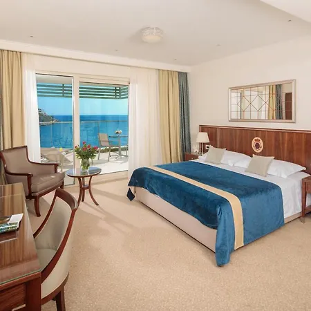 Hotel (adults Only)